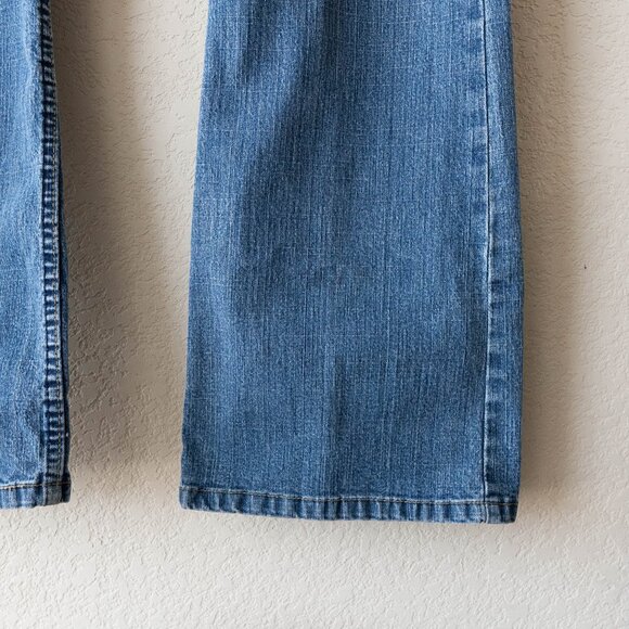 Levi’s Signature Bootcut Jeans | Size 16L Low Rise Stretch Denim - Picture 4 of 7